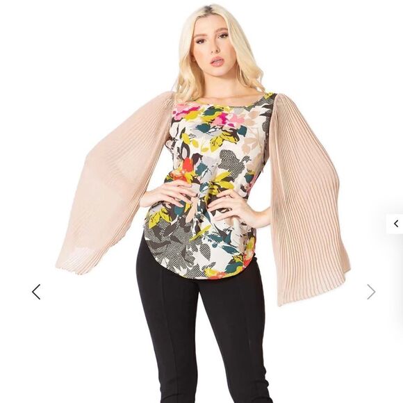 Ck Heaven floral with tan pleated open sleeve top size medium - Picture 2 of 16